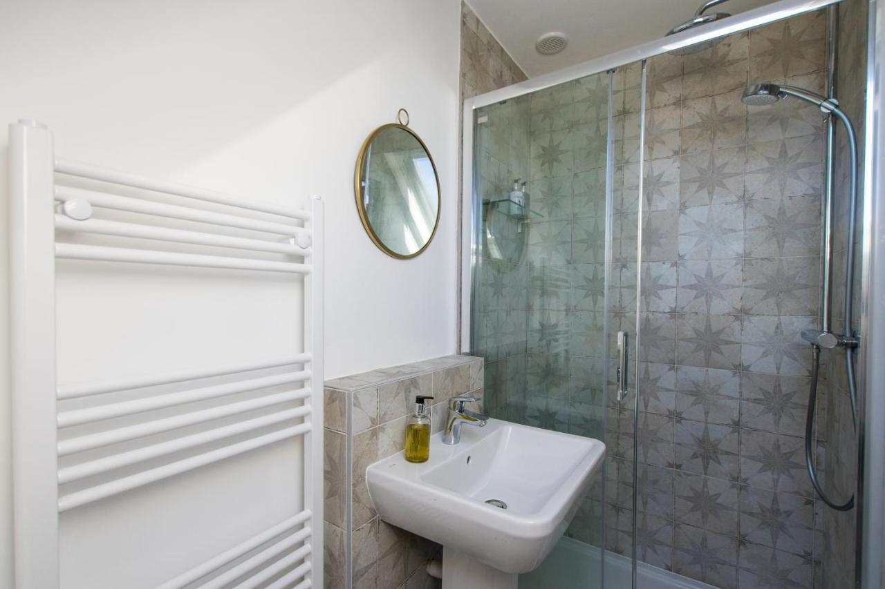 Bright & Beautiful Studio Flat In Bristol! Eksteriør bilde